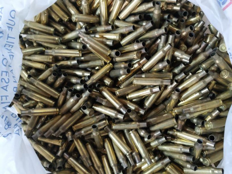 640 vainas aproximadamente, con un solo uso.

     200 euros todo el lote.

      Las envío lavadas.

 01