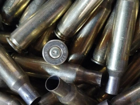 640 vainas aproximadamente, con un solo uso.

     200 euros todo el lote.

      Las envío lavadas.

 00