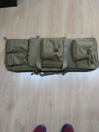 Por culpa de una lesión de cadera he tenido que dejar el airsoft y vendo todo el material que tengo. Es 00