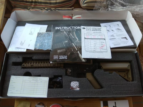 Por culpa de una lesión de cadera he tenido que dejar el airsoft y vendo todo el material que tengo. Es 20