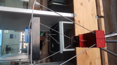 Tiro en una galería obscura, esto me obliga a utilizar el accesorio para iluminar el Cronny, antes me 00