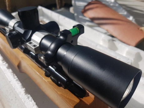 VENDIDO ...visor OIR VALDADA 36X42 con retícula de CRUZ FINA CON PUNTO ,  como nuevo ideal para la práctica 00