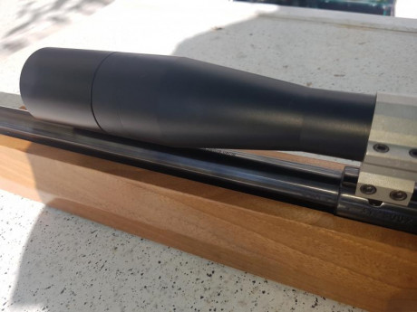 VENDIDO ...visor OIR VALDADA 36X42 con retícula de CRUZ FINA CON PUNTO ,  como nuevo ideal para la práctica 10