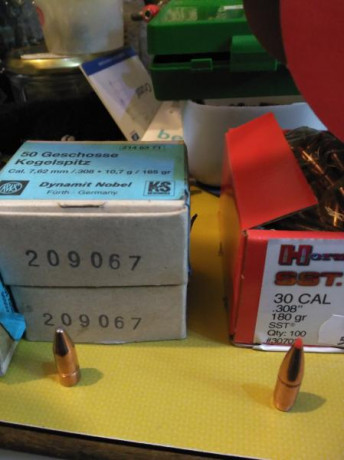 Hola:
Las Hornady están sin abrir la bolsa (100 UNIDADES): 40€ envío incluido.
Las otras no se que pedir, 00