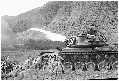 Terrible arma.

 QDJIHDT4Mto  50