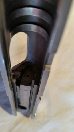 Vendo pistola FN BROWNING HP 35 9 mm. pb. Es de las fabricadas en Bélgica. Funcionando, sin ningún problema. 20