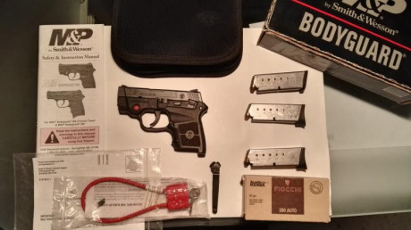 Pistola S&W Bodyguard 380 (9 corto) con láser rojo
Perfecto estado de funcionamiento
Guiada en A.
Tres 02