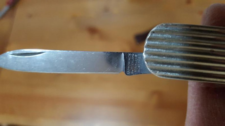 Antigua Victorinox ambassador con las cachas en plata de ley de 925 milésimas. En buen estado para los 11