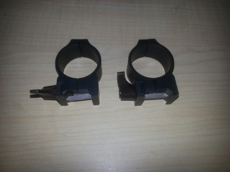 Vendo visor bushnell 1-4x24, es este modelo 

https://www.borchers.es/visores-tacticos/1857-visor-bushnell-ar-1-4x24-ri.html


Dos 01