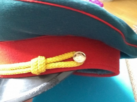 Gorra de plato Soviética. 30€ gastos de envío incluidos. En Valladolid. 00