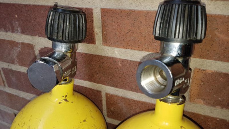 Hola a todos, vendo dos botellas de aire comprimido de 6 litros de capacidad y  una presión de trabajo 02