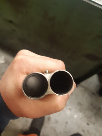 Buenas tardes,
Hace unos dias adquirí una escopeta de perrillos y me he dado cuenta que tiene un cañón 91