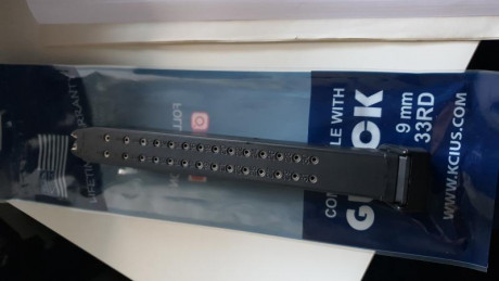 Cargador para Glock, con capacidad para 33 cartuchos.
Nuevo a estrenar.

Precio: 30 euros más portes.
Posibilidad 00