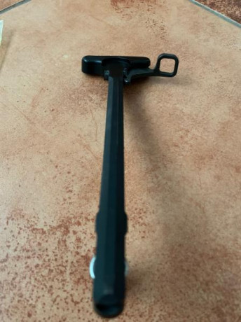 Vendo los siguientes accesorios:

Pistolet 20€
Bases visor rail weaver para asa (las 2) 20€
Palanca de 02