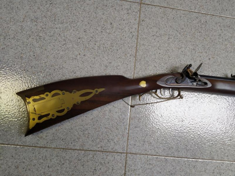 Por falta de uso vendo este magnífico rifle.
300€ + portes 00