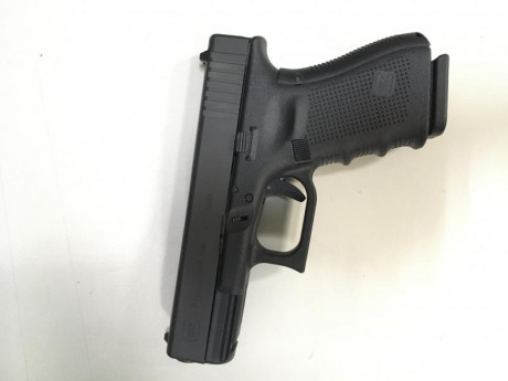 hola, vendo Glock 19, Gen 4. Esta nueva, a estrenar (digo bien, a estrenar pq no ha sido usada nunca, 10