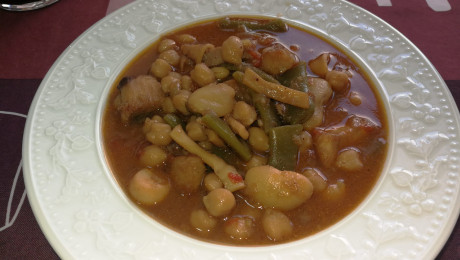 Hoy para comer acelgas hervidas y chuletón de vaca gallega vieja con seis semanas de maduración en cámara 130