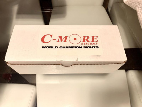 Buenas compañeros.
Pongo en venta un C-MORE stc 4MOA
COMO  NUEVO es la versión cara con el cuerpo de aluminio 02