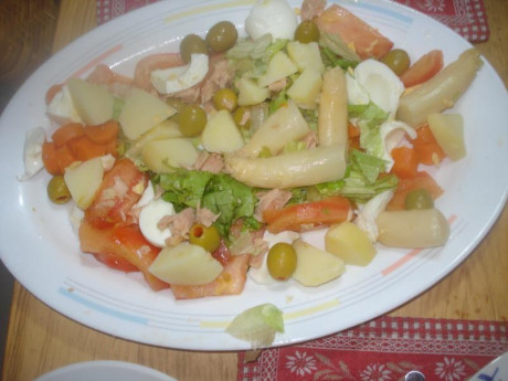 Hoy para comer acelgas hervidas y chuletón de vaca gallega vieja con seis semanas de maduración en cámara 141