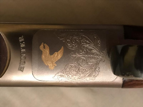 Vendo escopeta superpuesta Lanber 2087 hunter. Calibre 12/76. 5 polichockes. Prácticamente a estrenar. 12