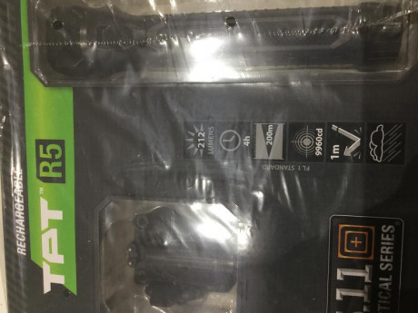 En su envoltorio original sellado
Nunca abierto
70€
Viene con pila recargable y normal
Cargador de red 01