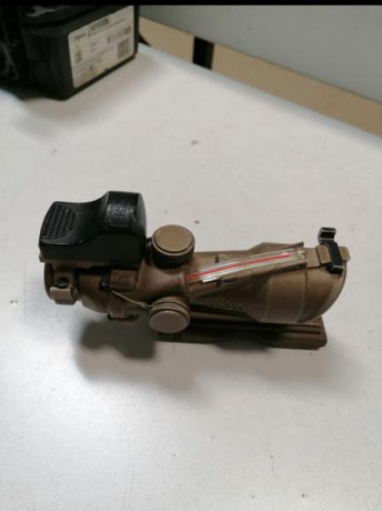 Se vende, tiene señales de uso pero está en perfecto estado. Especificaciones militares,es un pre series 00