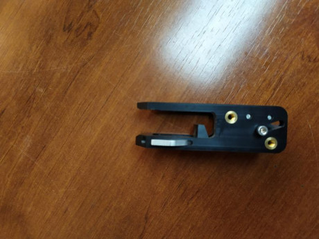 Vendo casette doble alpha para glock. No se a usado. 
Esta en Alicante 40€ portes incluidos. 01