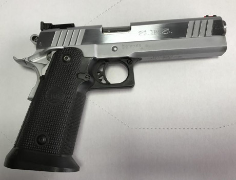 Buenas.

Después de un tiempo guiada en F y prácticamente sin usar, vuelve a la venta esta pistola SPS 00