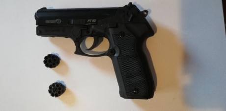 Vendo Gamo PT80 CO2 Cal .177 / 4,5mm

Dos cargadores tipo revolver de ocho proyectiles cada uno.

Con 11