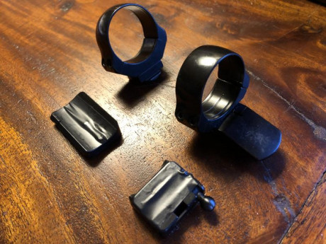 Buenos días:

Vendo monturas apel, en perfecto estado. Están en la provincia de Guipúzcoa aunque podrían 01