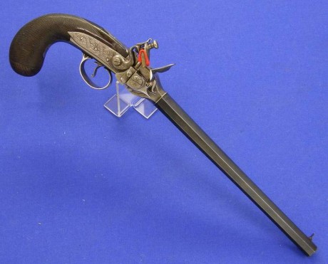 Voy a colocar unas fotos de un arma larga alemana de llave de mecha del siglo XVI. 10