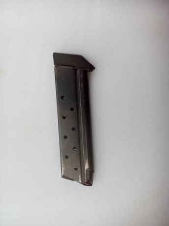 Hola vendo cargador monohilera Colt 10mm auto
Con talón protector incluido
Precio 35€ con envió a peninsula 12