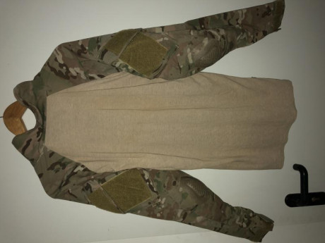 Por falta de uso se vende un pantalón y camiseta multicam de la marca Crye Precision Gen. 2.
El pantalón 10