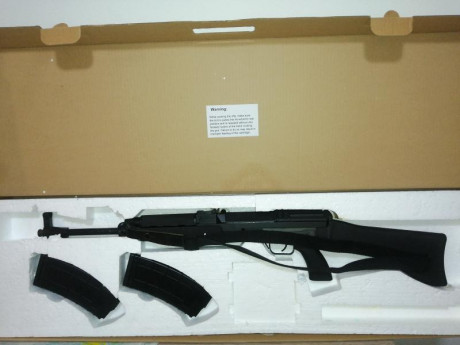 Vendo vz 58 cl 222 remington  con dos cargadores de 30, uno limitado a 3, según normativa.
Incluyo reflector 02