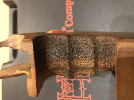 Hola a tod@s....  VENDIDA!!
Vendo cacha TALLA M para una Morini CM22.  Está impecable como se puede ver 10