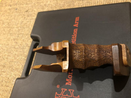 Hola a tod@s....  VENDIDA!!
vendo cacha CM Cesáreo Morini para una Morini CM22.. 
es talla M y se encuentra 12