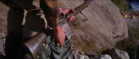 Compañeros,

En vista de las ganas de algunos (Elcafe, Wilcow, Vrakk, etc) por adivinar armas de películas 50