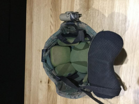 Real no airsoft
Se vende lo que se ve en la foto
Casco talla L
Sure fire de casco blanco/rojo IR
Nuquera 00