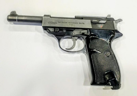 Se vende Walther P-38, modelo P1, guiada en A, se puede ver y probar en La Coruña.
250 euros más portes. 01