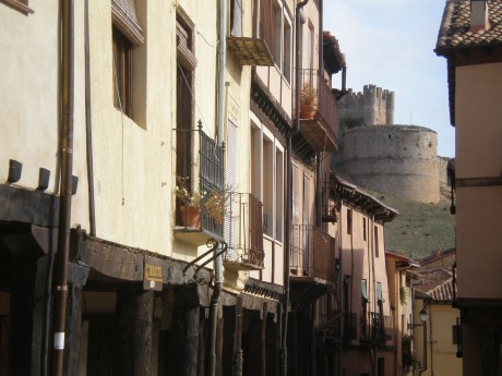  No se a vosotros, pero a mi los castillos me encantan.
Cuando paso delante de alguno no pierdo oportunidad 90
