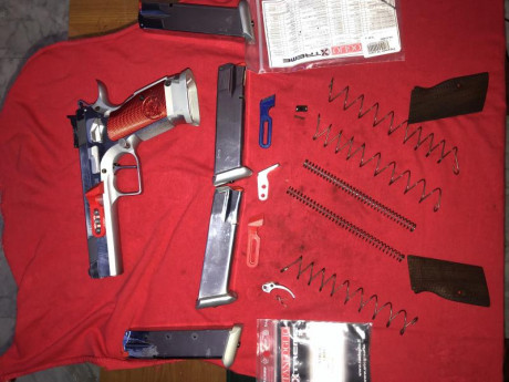 Por dejar el ipsc, vendo mi querida Tanfoglio Limited Custom customizada al estilo Extrem. 
Incluyo piezas 11