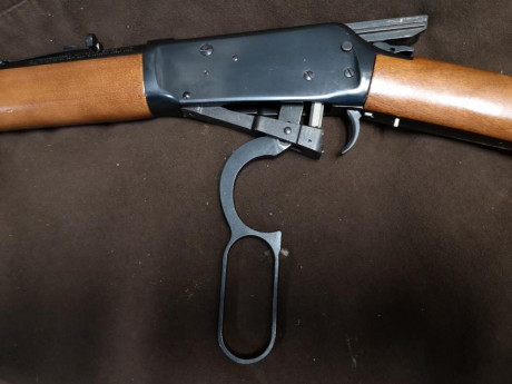 Vendo mi rifle palanquero en un estado excepcional. Es un modelo histórico con una estética que nos hace 01