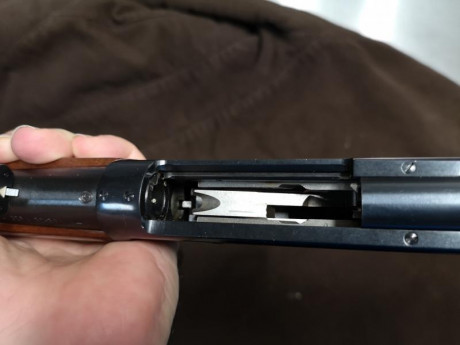 Vendo mi rifle palanquero en un estado excepcional. Es un modelo histórico con una estética que nos hace 00
