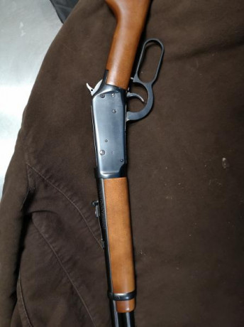 Vendo mi rifle palanquero en un estado excepcional. Es un modelo histórico con una estética que nos hace 11