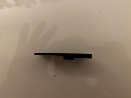 Hola muy buenas, vendo montura punto rojo para CZ marca Toni System. Sirve tanto para la shadow 1 o la 31