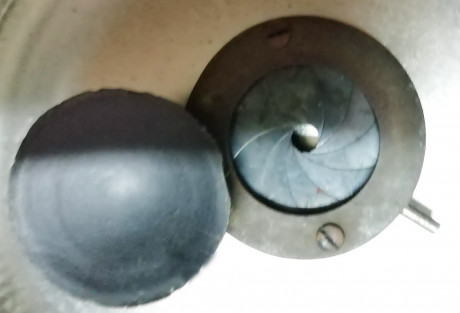 VENDO Diopter regulable con ventosa para instación en cristal de gafas normales.
Usado pero funcionando 00