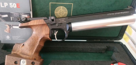 Vendo pistola de aie Steyr LP 50 electronica de 5 disparos por abandono de la competicion. Perfecta para 02