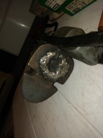 Pues eso vendo el recalibrador engrasador lyman 450, con el empujador y recalibrador de 357, también el 10