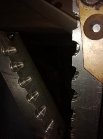 Pues eso vendo turquesa Lee de 6 cavidades mas una de regalo que no se para que la use, esta a estrenar 01