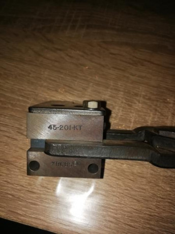 Pues eso vendo las dos turquesas RCBS con su mango uno es RCBS y el otro creo que también aunque no lleva 11